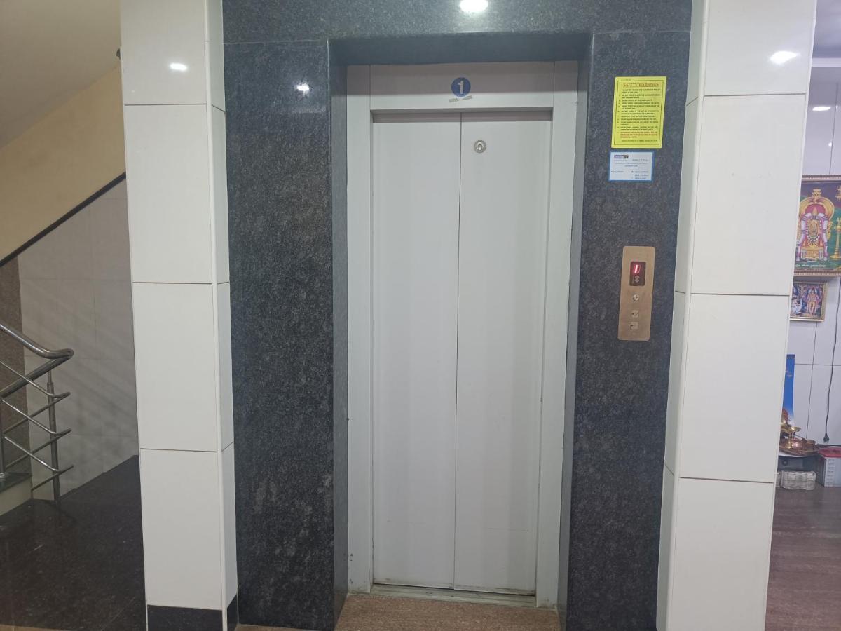 Hotel Arunachala Пудучеррі Екстер'єр фото