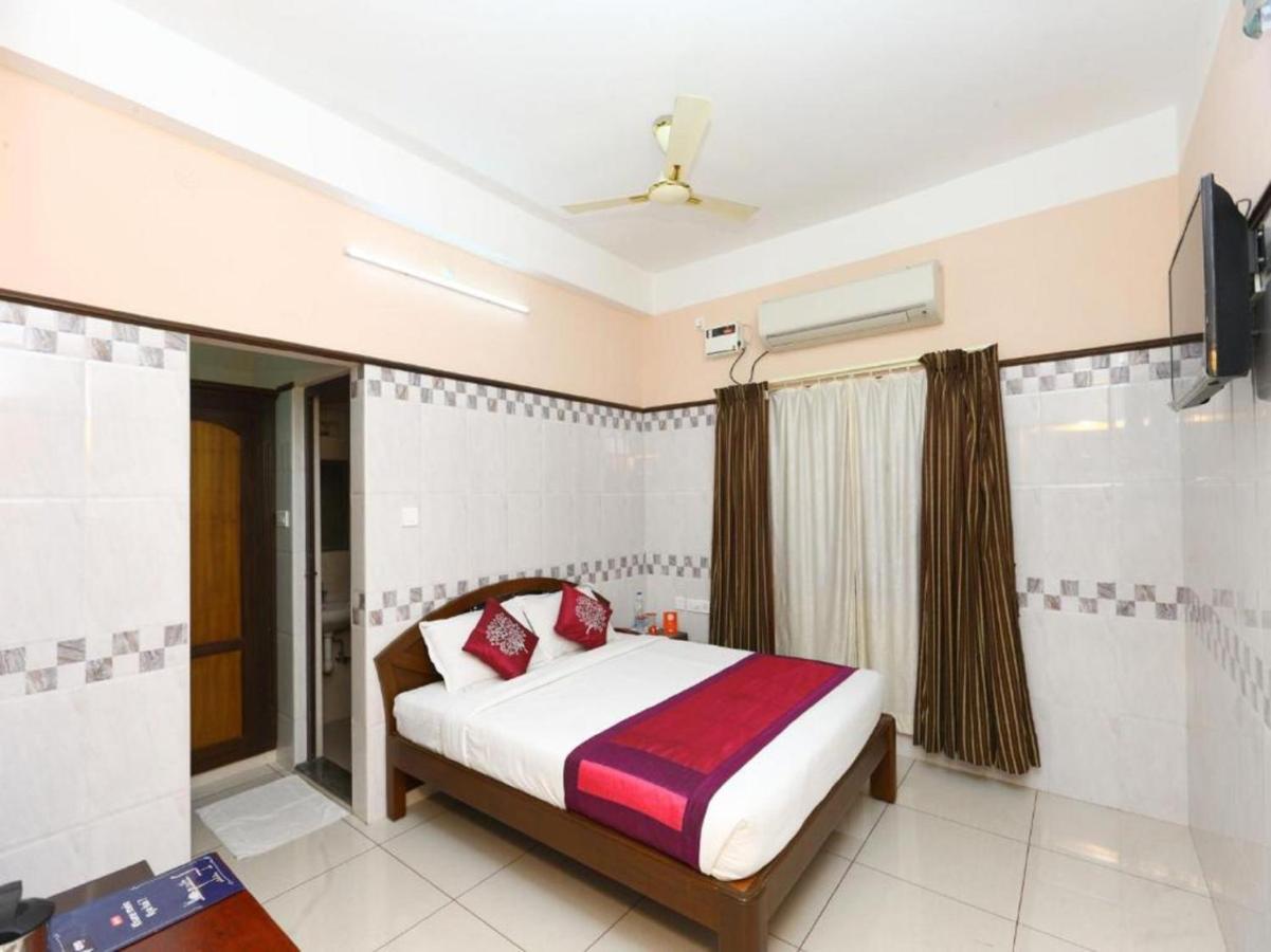 Hotel Arunachala Пудучеррі Екстер'єр фото