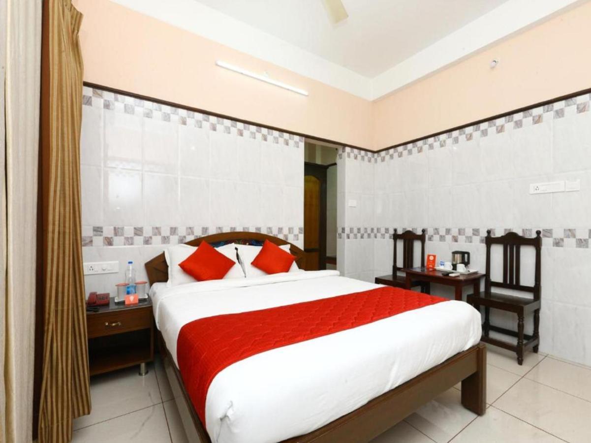 Hotel Arunachala Пудучеррі Екстер'єр фото