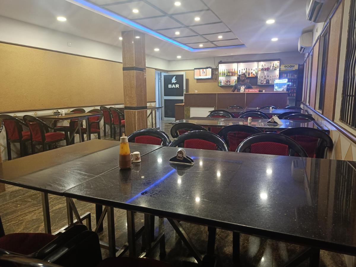 Hotel Arunachala Пудучеррі Екстер'єр фото