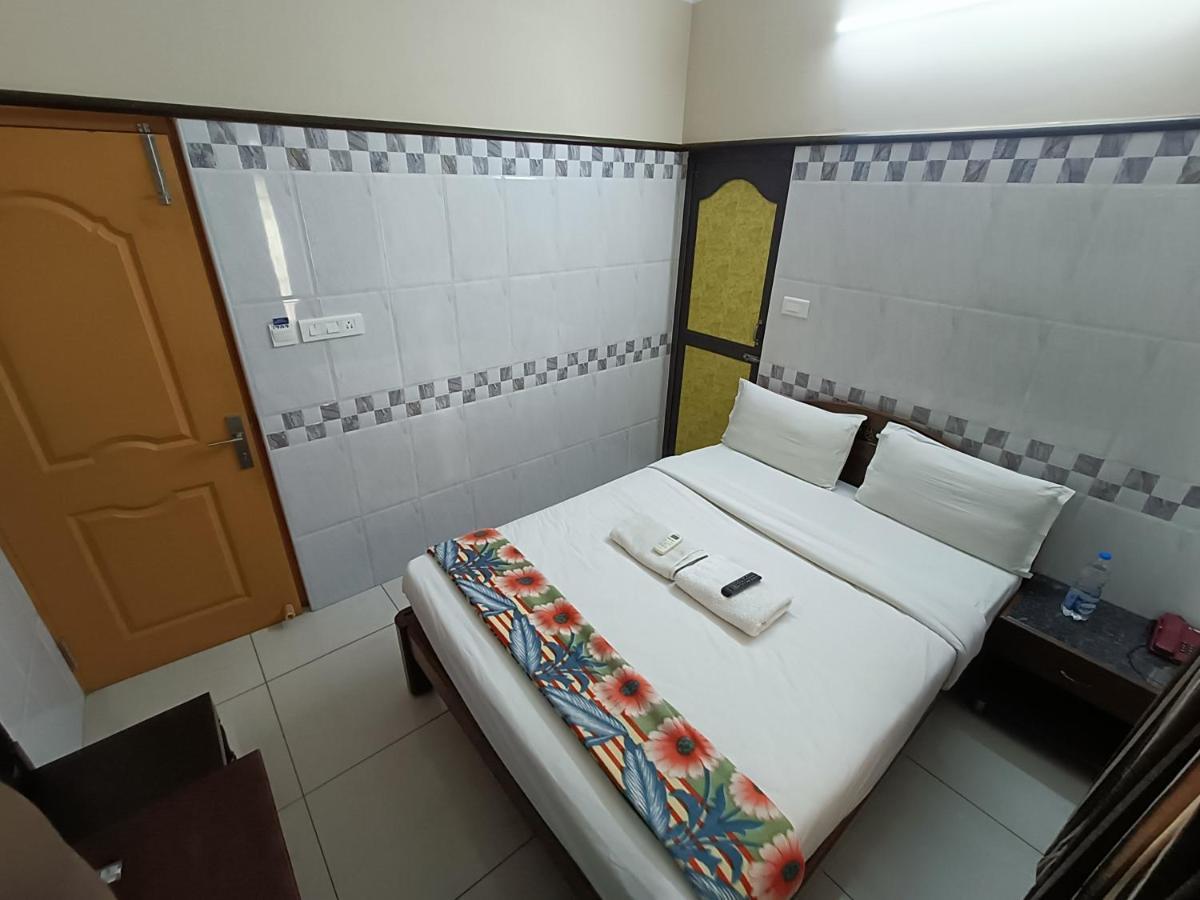 Hotel Arunachala Пудучеррі Екстер'єр фото