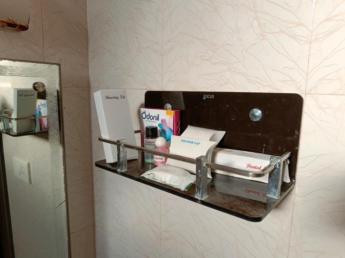 Hotel Arunachala Пудучеррі Екстер'єр фото