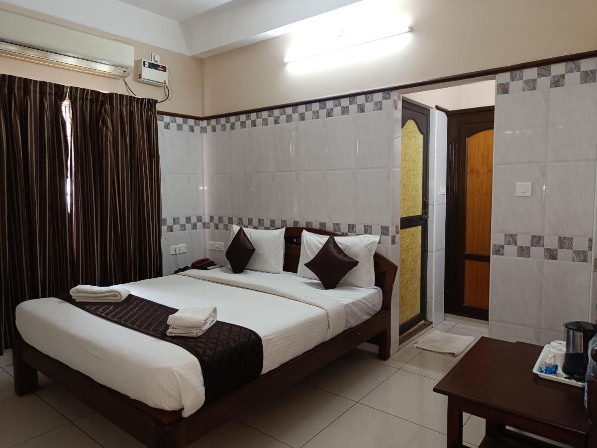 Hotel Arunachala Пудучеррі Екстер'єр фото