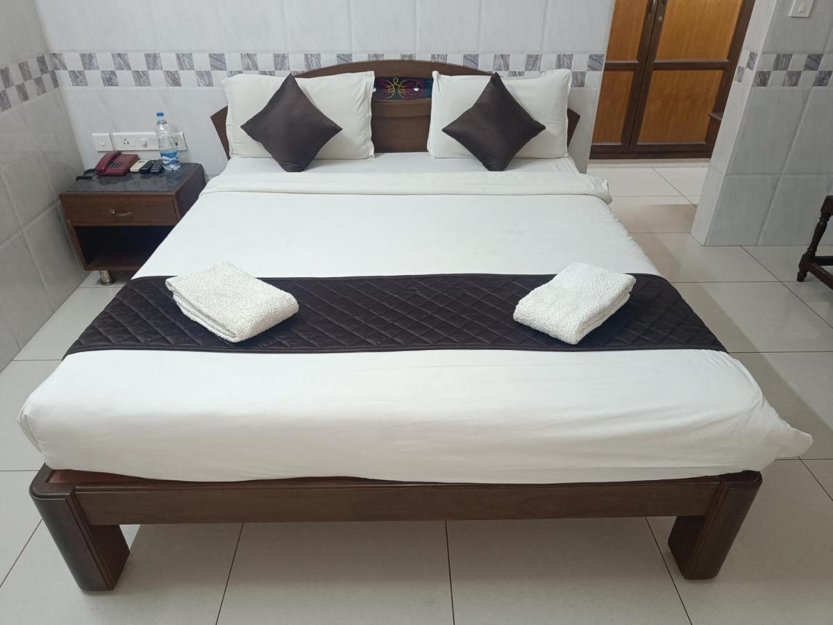 Hotel Arunachala Пудучеррі Екстер'єр фото